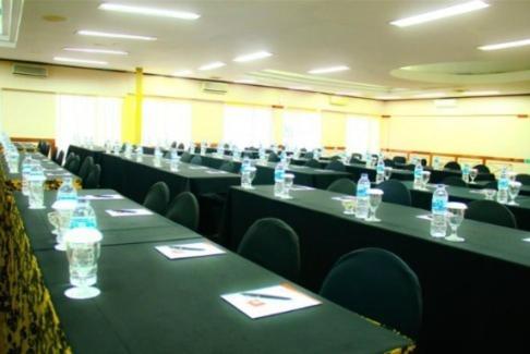 Grand Prioritas Hotel Bogor Exterior photo