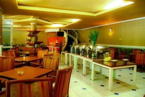 Grand Prioritas Hotel Bogor Exterior photo